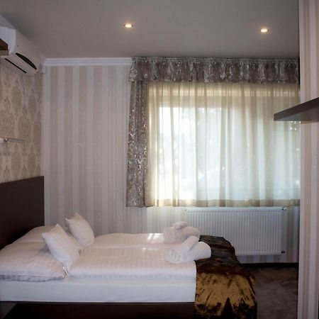 Control Motel Jászberény Bagian luar foto